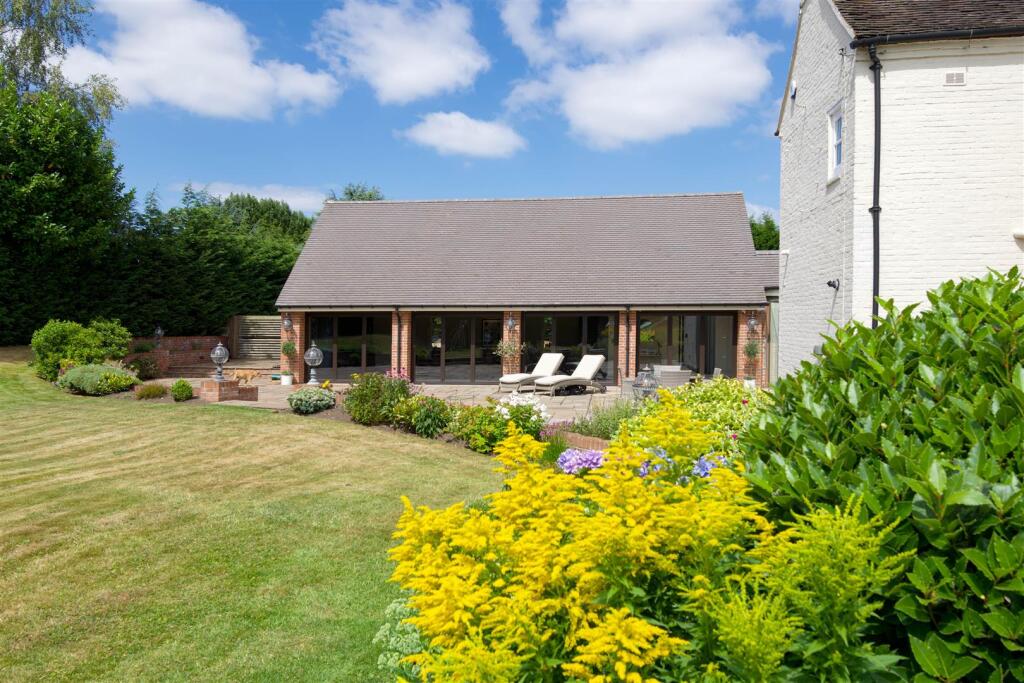 Hammerwhich Place Farm-12.jpg