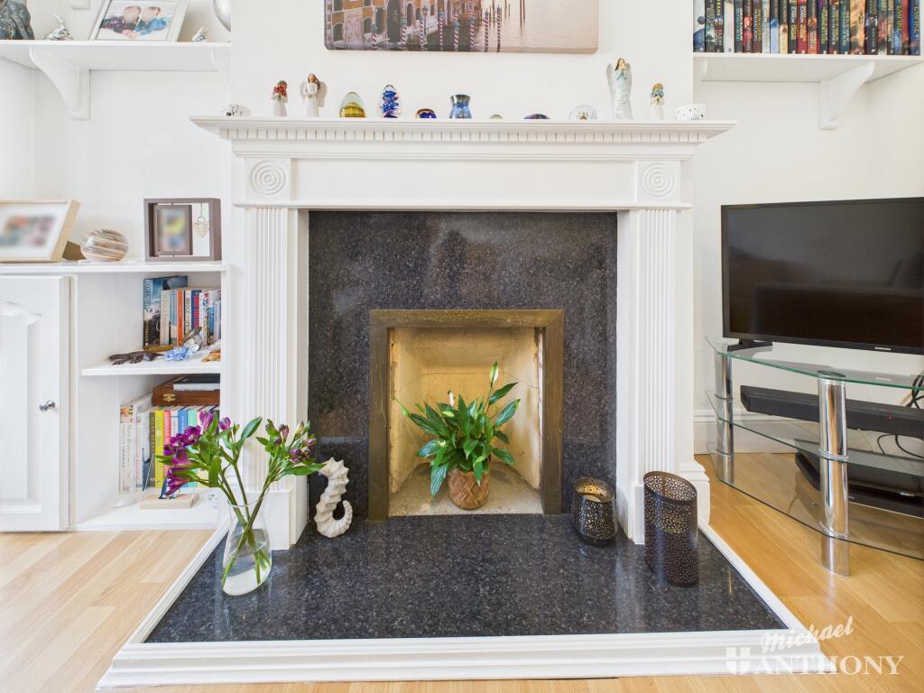 CAM02773G0-PR0324-STILL022