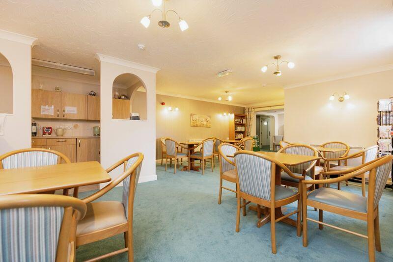 RESIDENTS LOUNGE