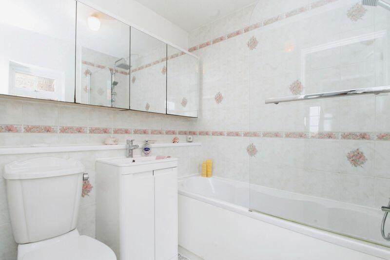 Bedroom One En-Suite