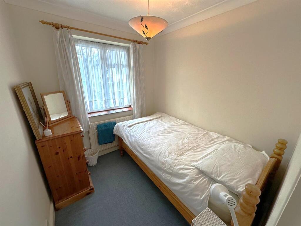 Bedroom 3.jpg