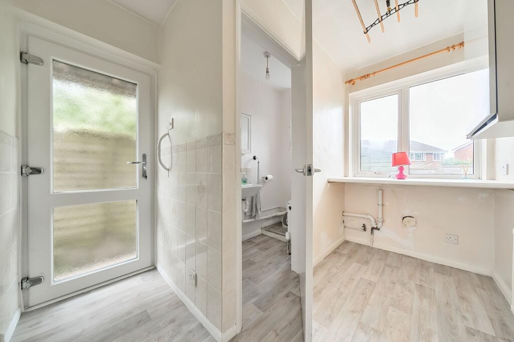 Utility Room (1)