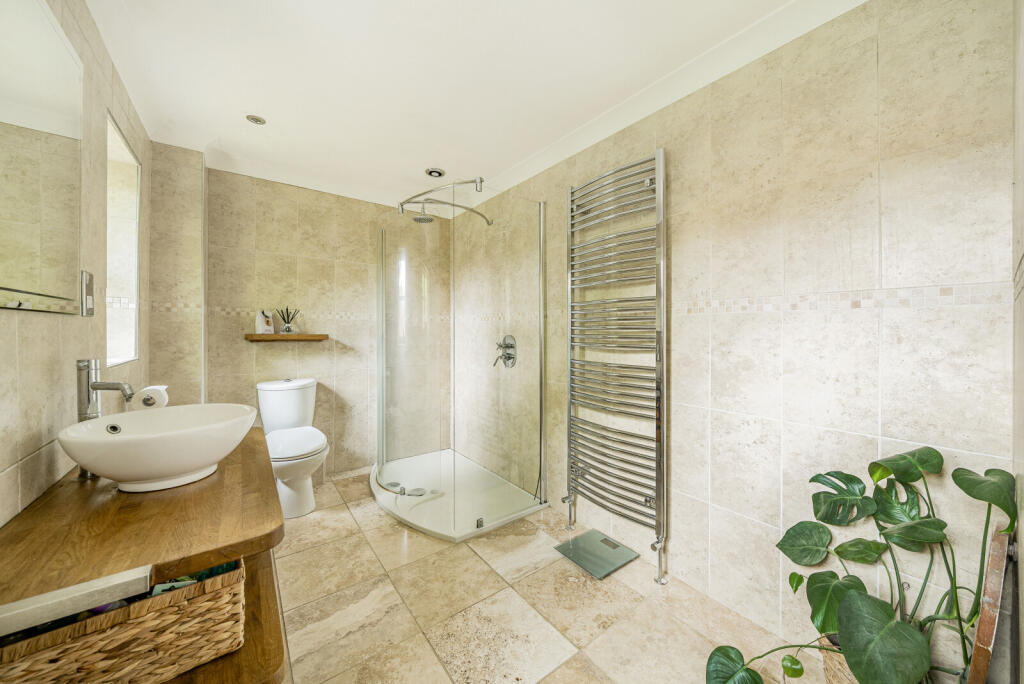 1295440-13-682df1...