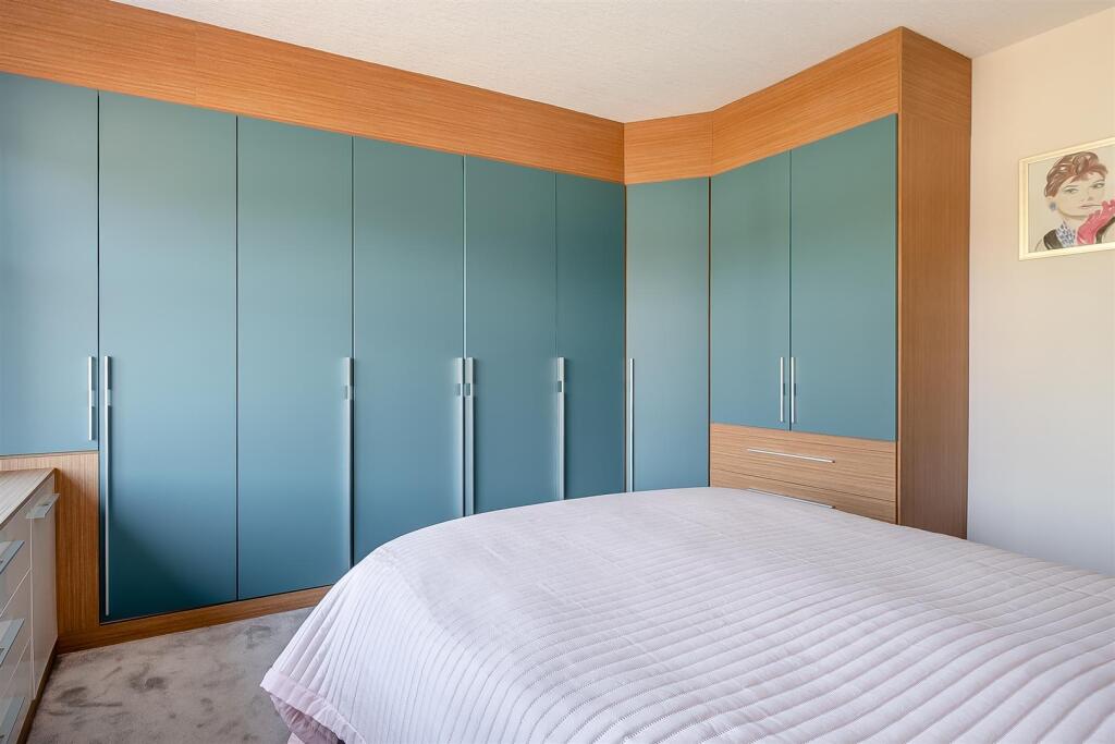 8638834-interior20.jpg