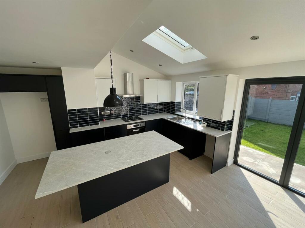 linwood Drive Kitchen.jpg
