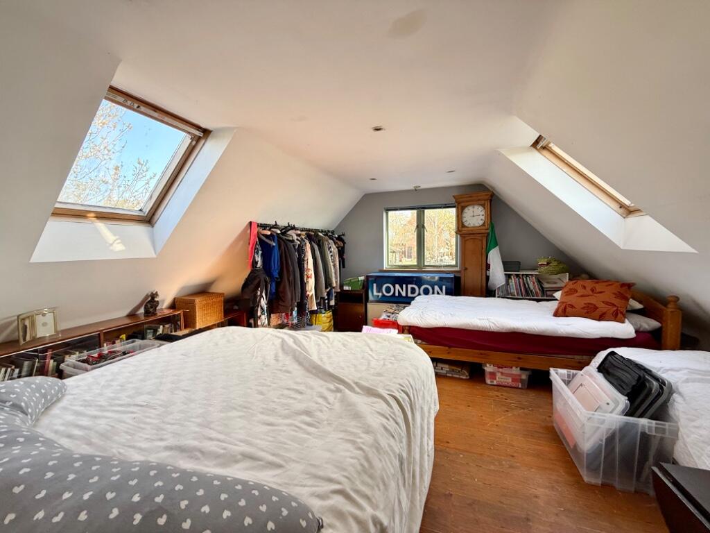 Annexe First Floor