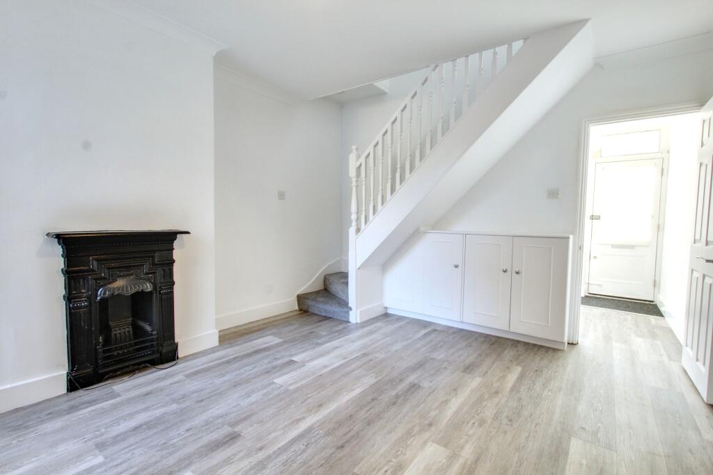 4.DINING ROOM.jpg