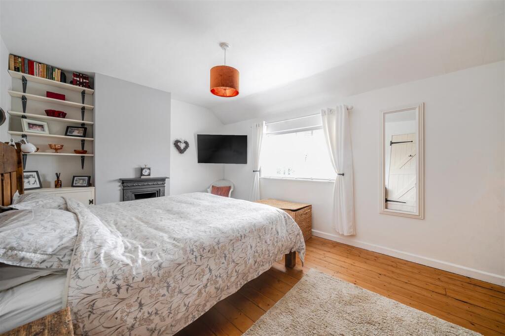 108 Brackley Road, Towcester