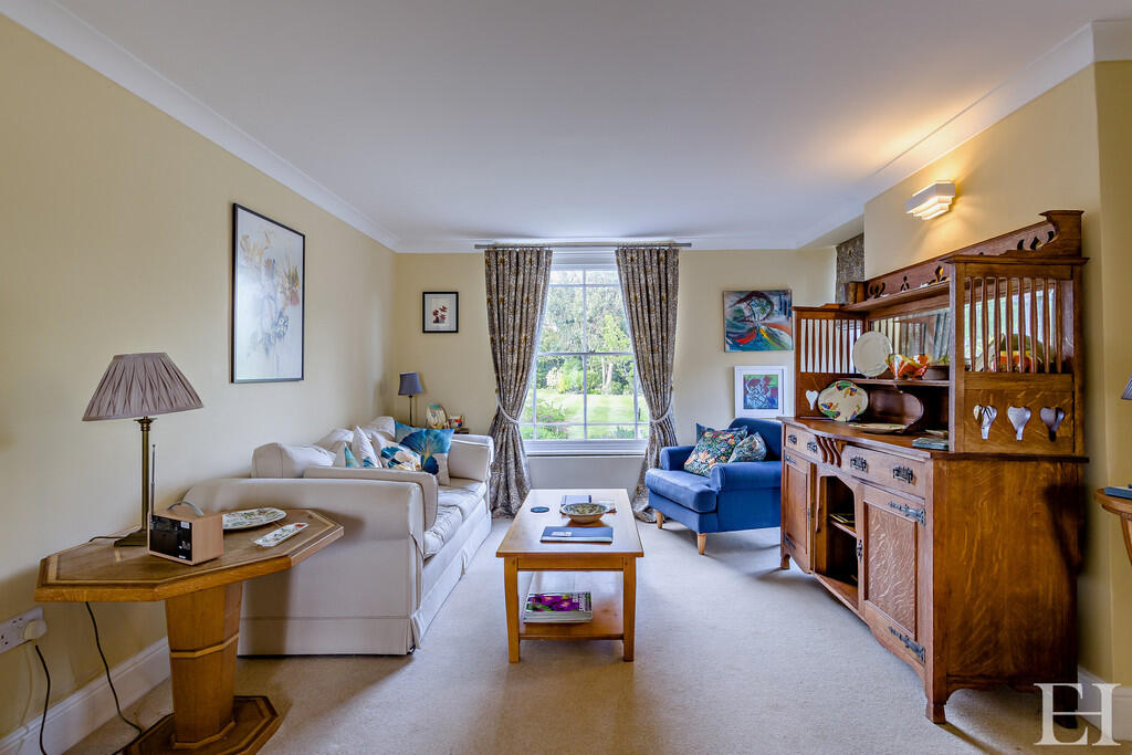 8646670-interiorW...