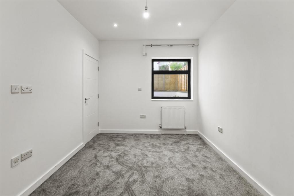 Flat 2 348 Dollis Hill Lane - 7U6t4RuXDra2P8WLvbTT