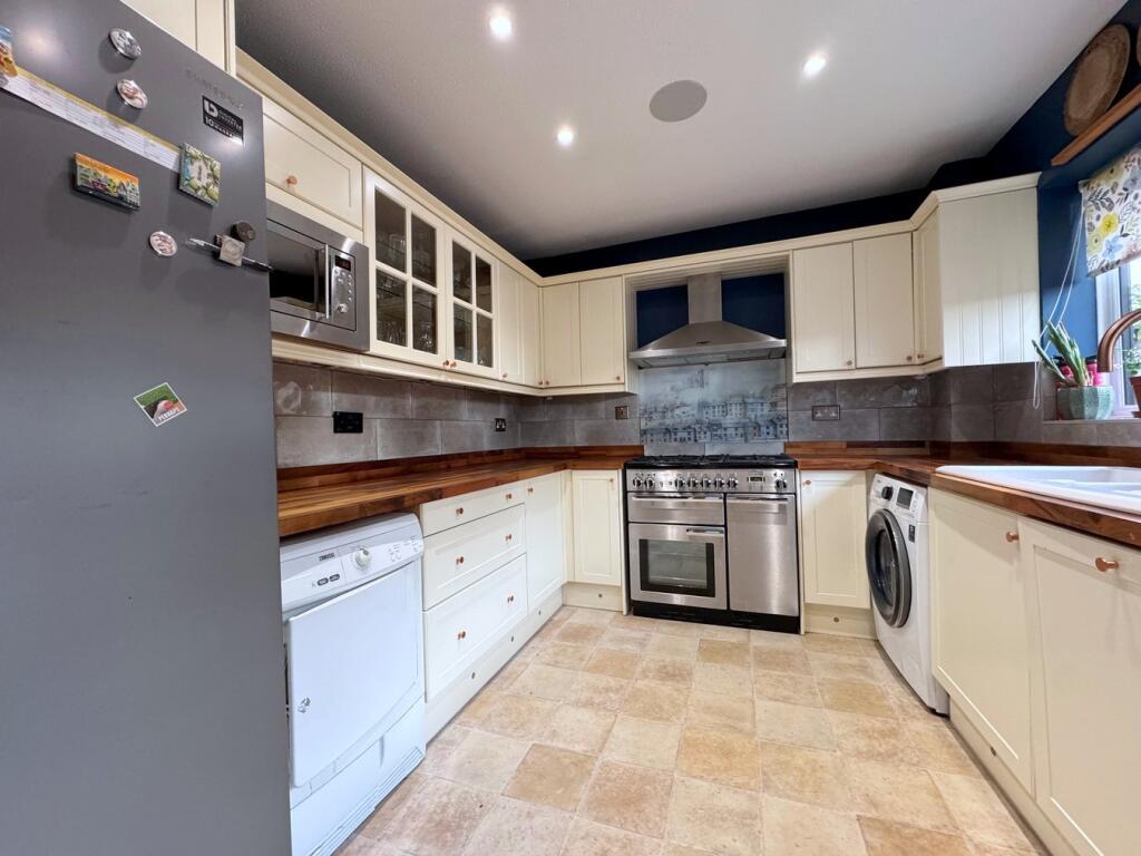 Fitted Kitchen
