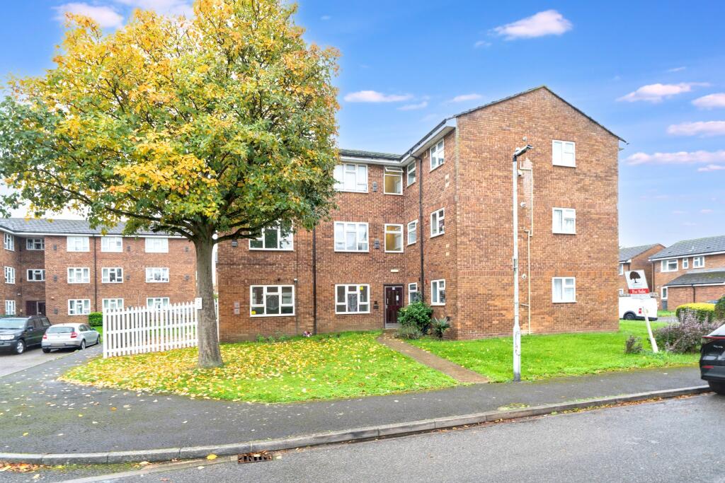 Flat 77 New Road, Datchet, Slough,SL3 9JA