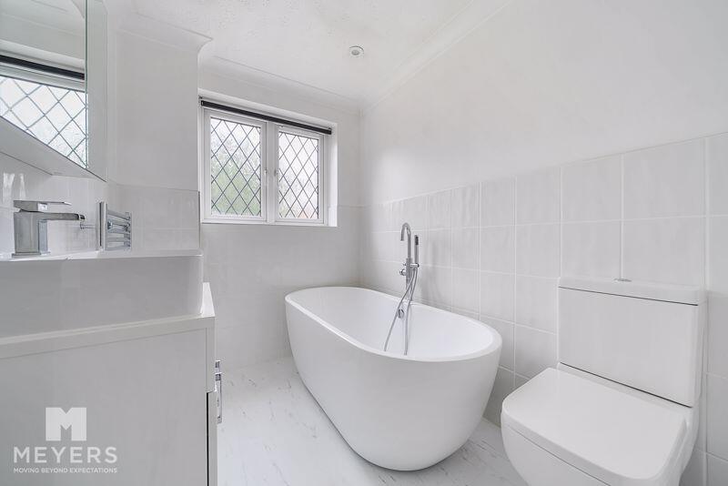 En Suite Bathroom