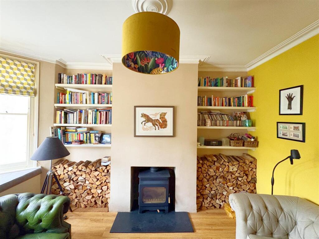 Sitting room_dining room (1).jpg