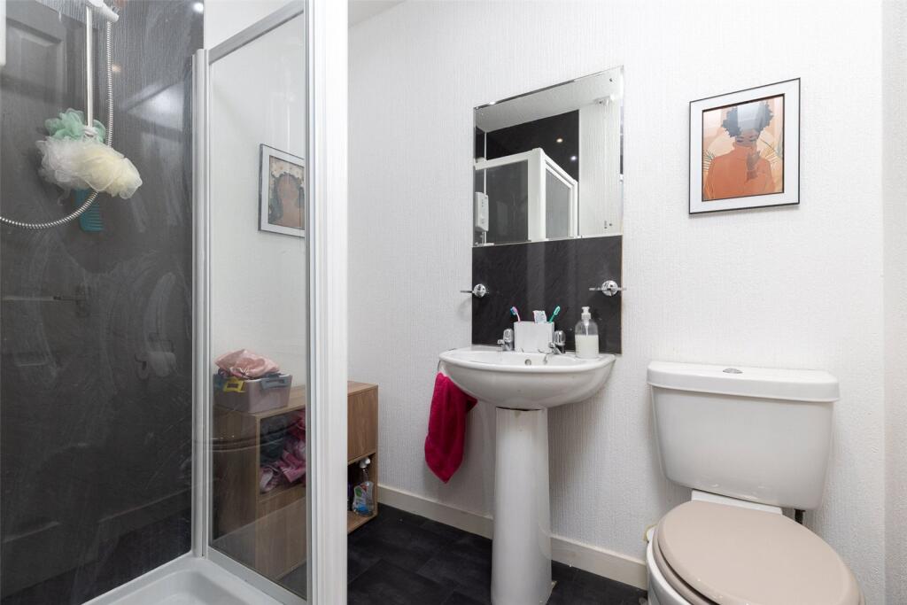 Ensuite