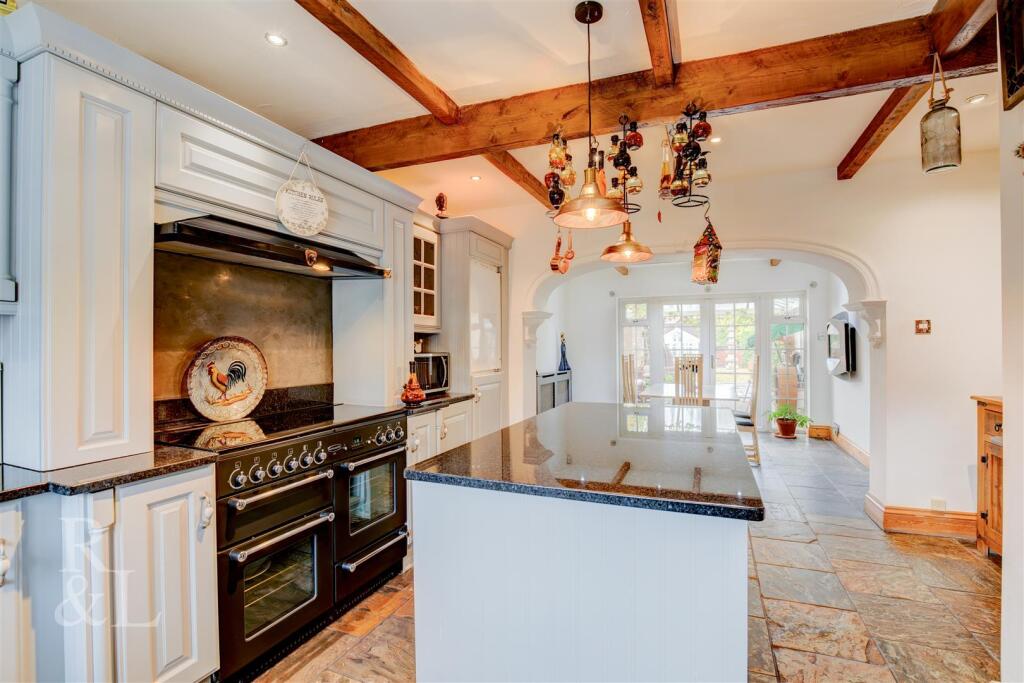 26 Lloyd Hill (60).jpg