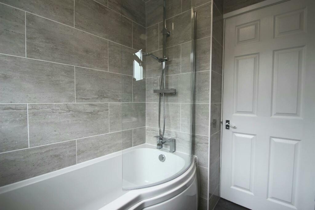 Bathroom Aspect 2