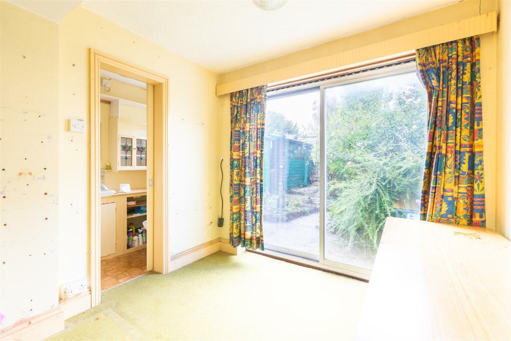 Dining Room and WC