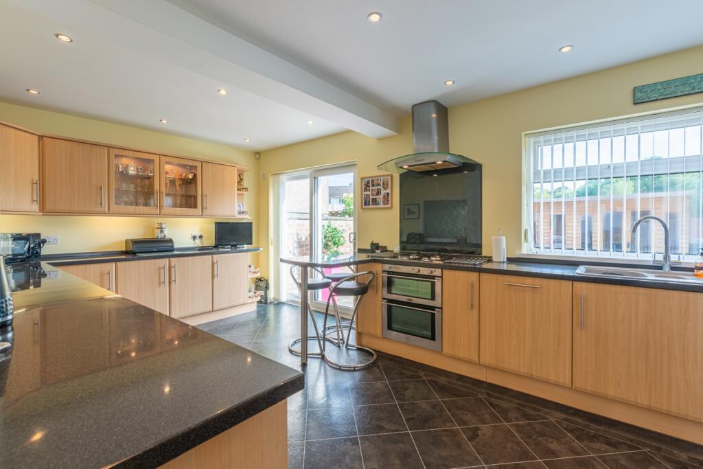 19 St Mary's Way (4)