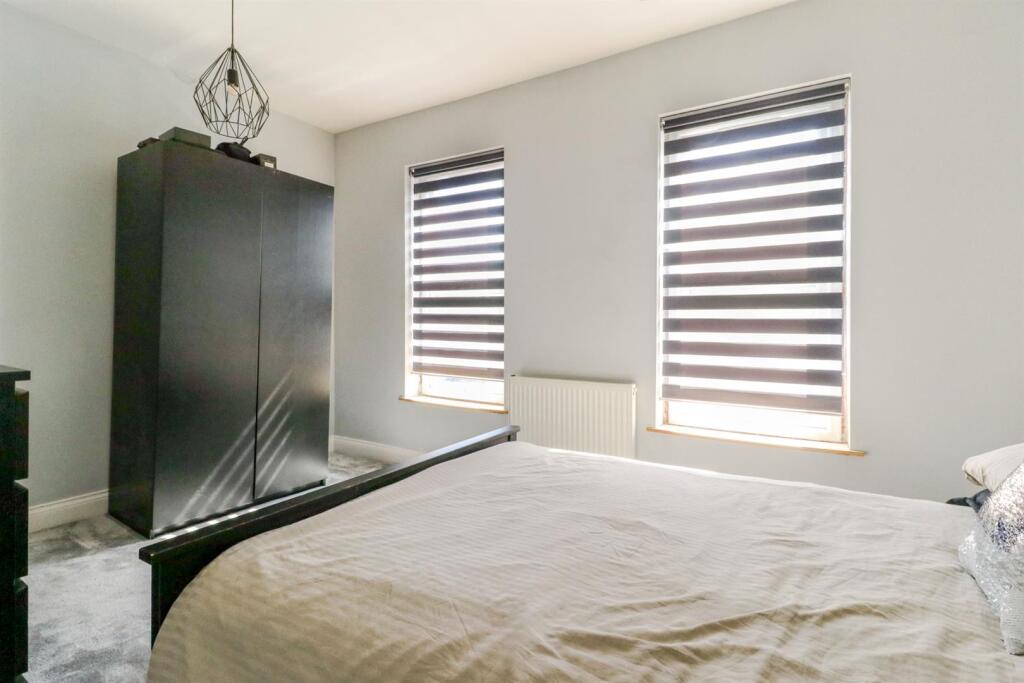 51 Holly Road-31.jpg