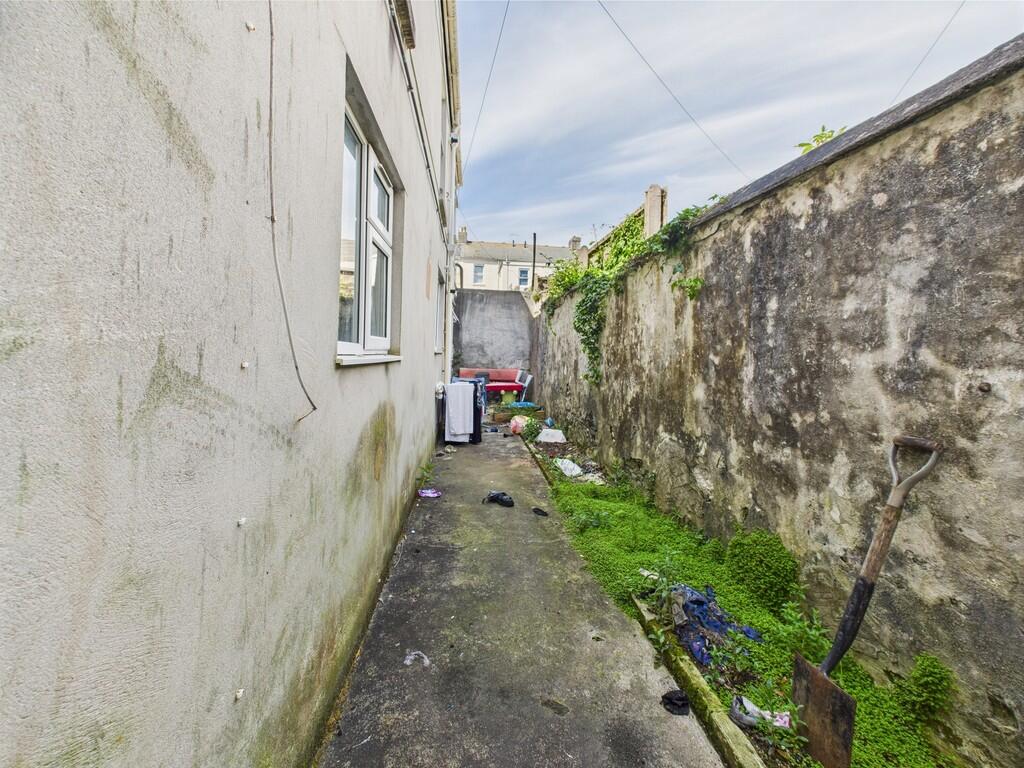 CAM03974G0-PR0149...