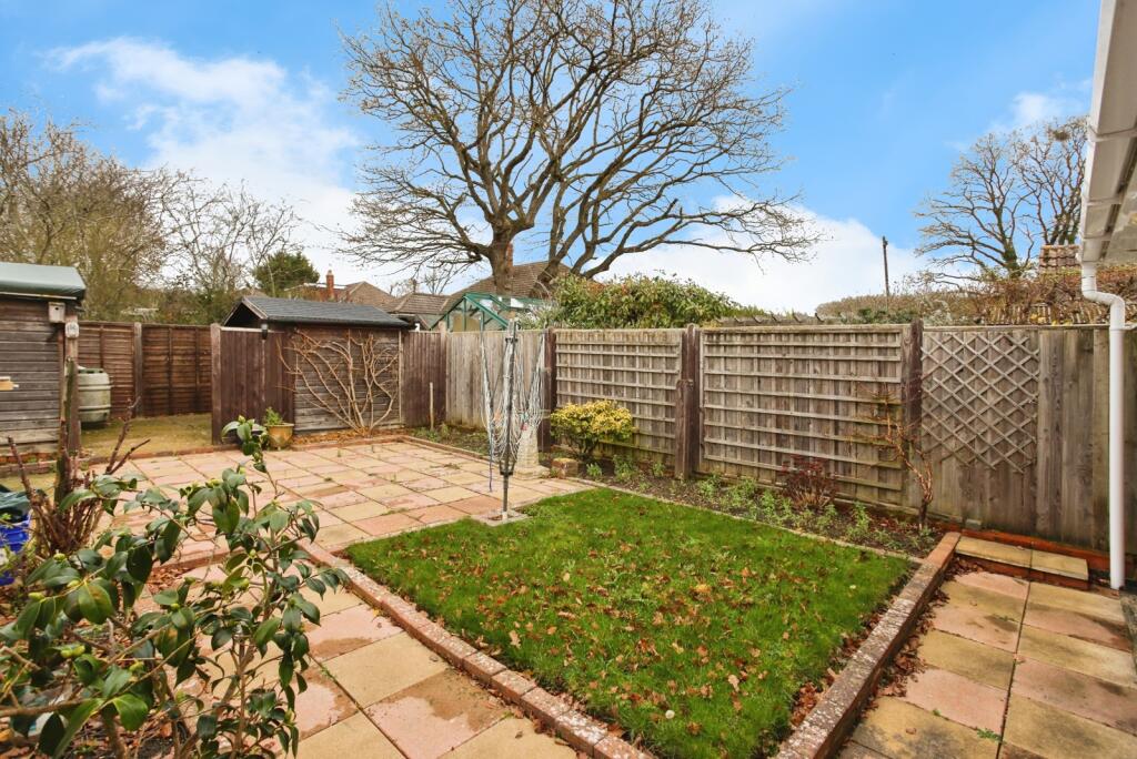 Lonewood Way, Hadlow, Tonbridge, Kent, TN11