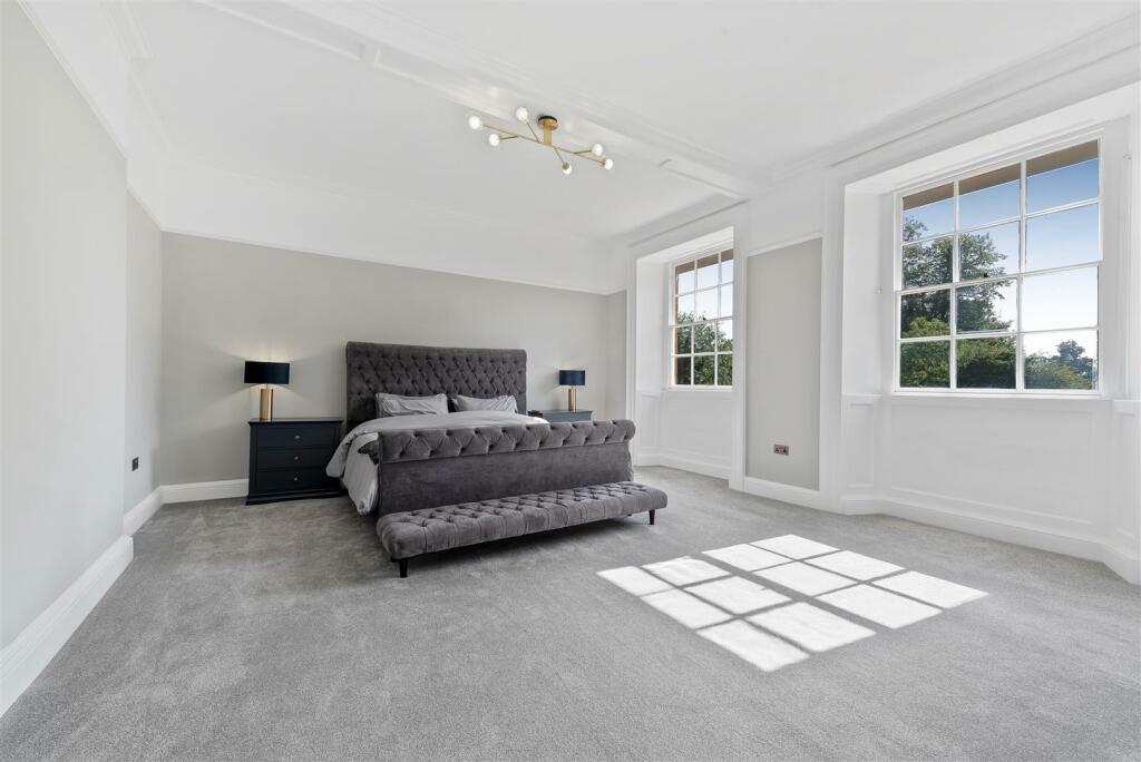 Bed1.jpg