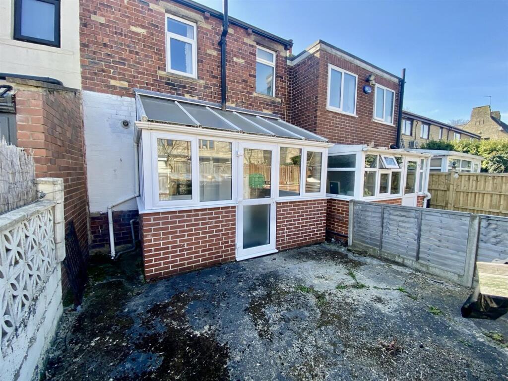 Bramleys Estate Agents - Lee Green - Mirfield (12)