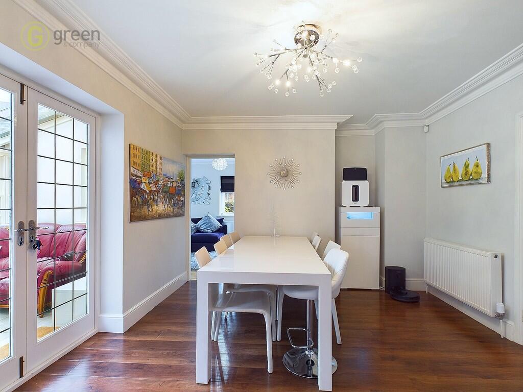 CAM03830G0-PR0104...