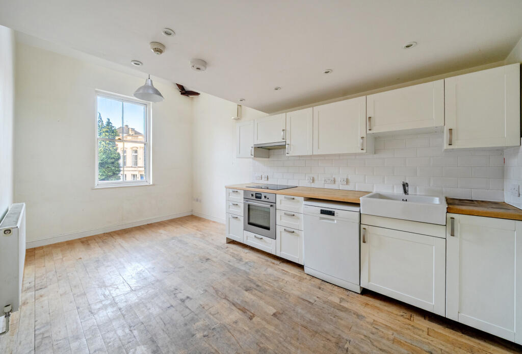 1386844-8-69306f4...