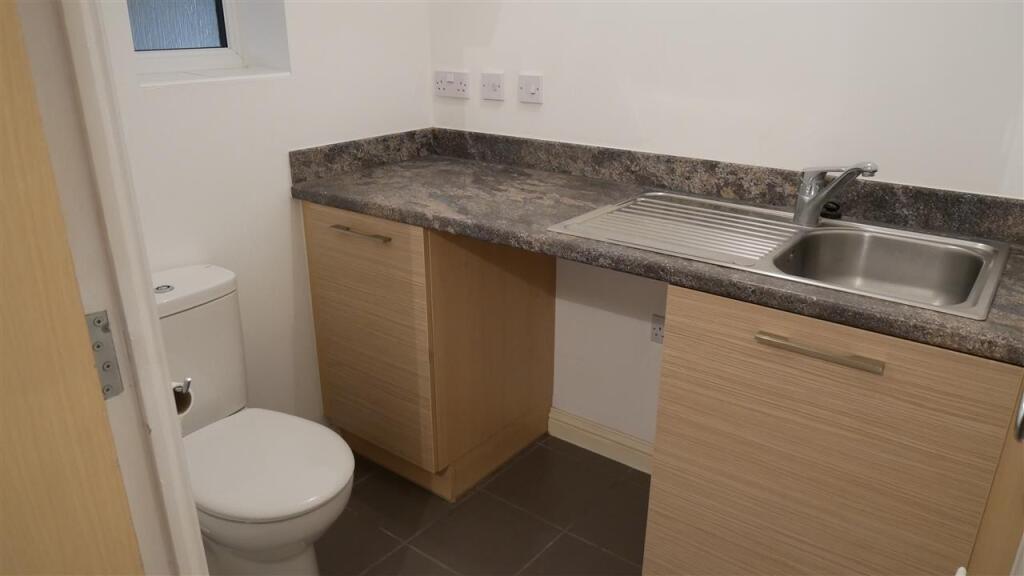 Cloakroom/utility