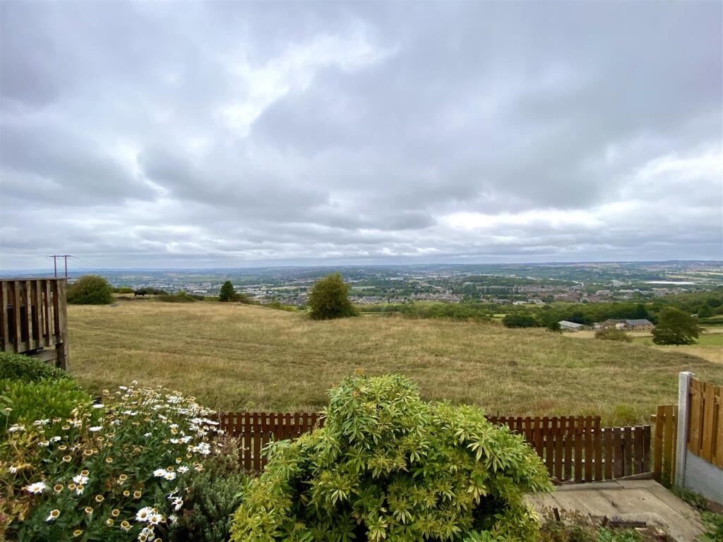 Bramleys Estate Agents - Foxroyd Lane - Dewsbury (