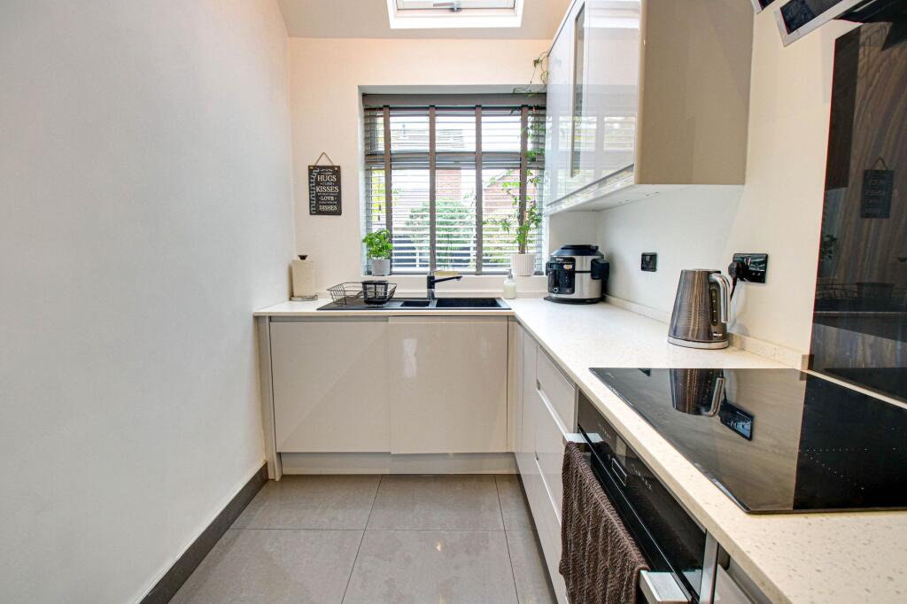Kitchen (Extended)