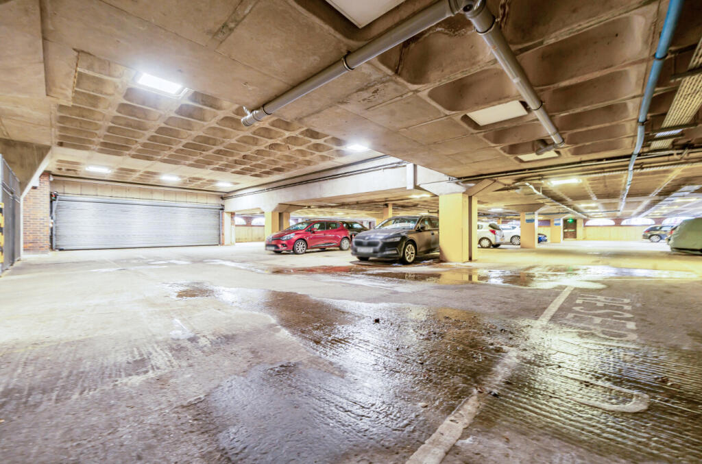 1359780-16-68ee84...