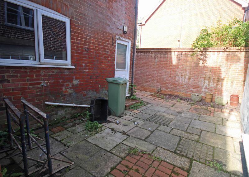 Courtyard garden