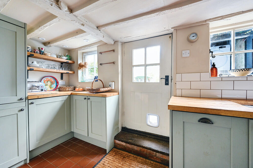 5 FAIR LANE - TN3...