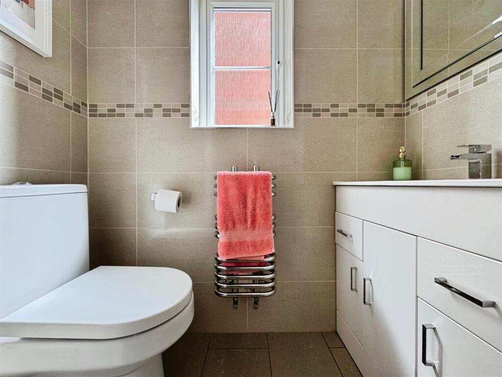 77568480-3-4655-AC62-99AA00F62675-2639-0000012885B