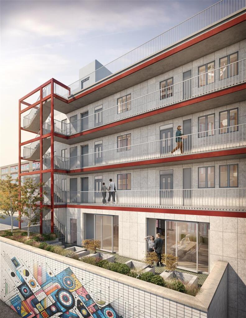 5393 C02 Exterior Courtyard With Street Art (Updat