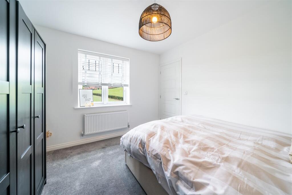 Bedroom 1-3.jpg
