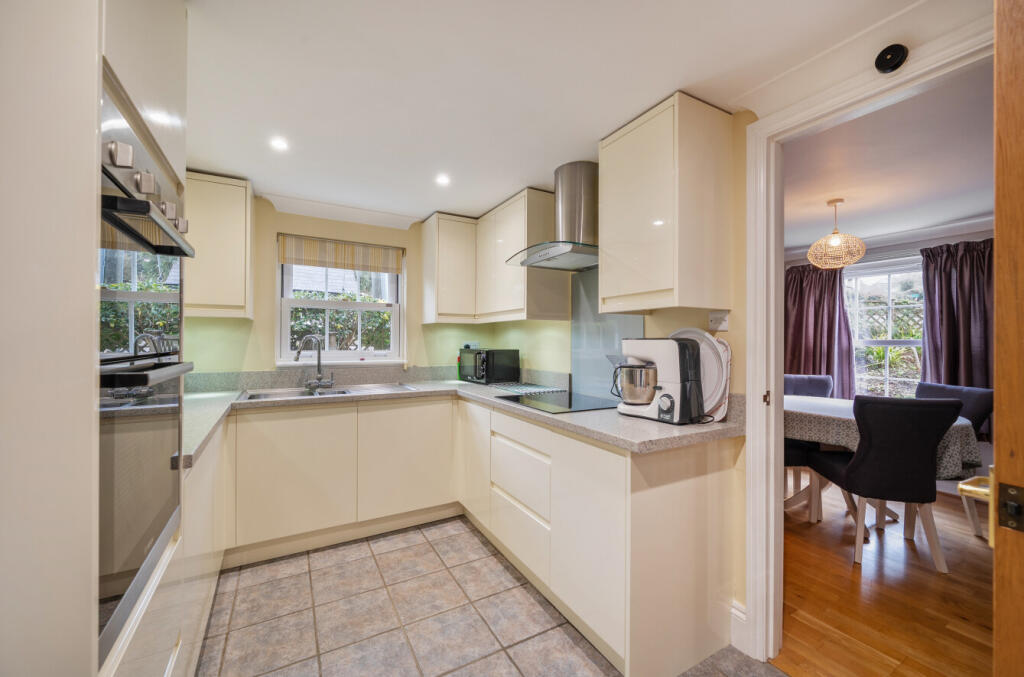 1395366-14-695e54...