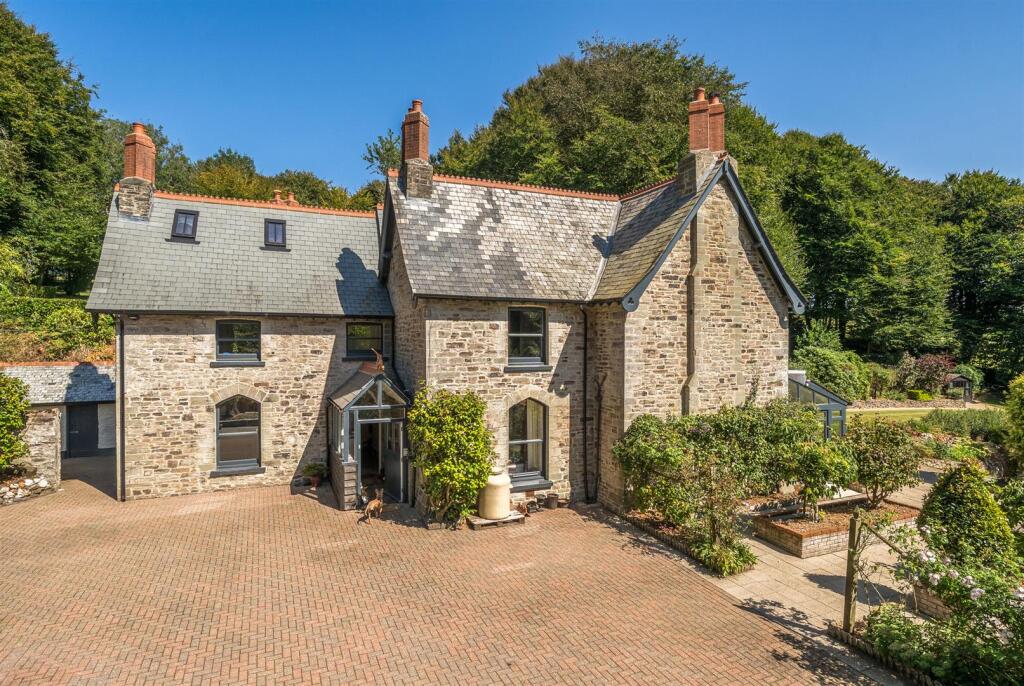 1339613-1-68a78a3becc42 Elevated (2).jpg