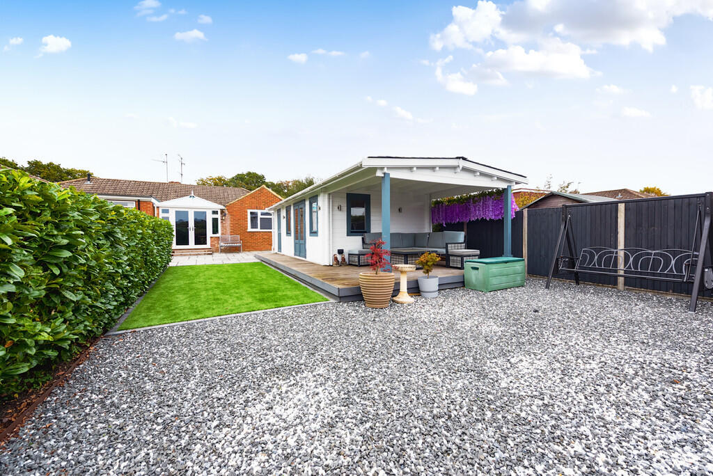 17 Beta Rd (4) - ...