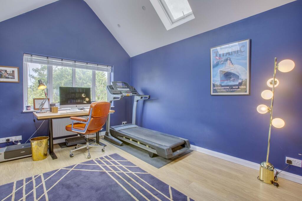 11 Spinfield Park, SL7 2DD (LOW RES)-6