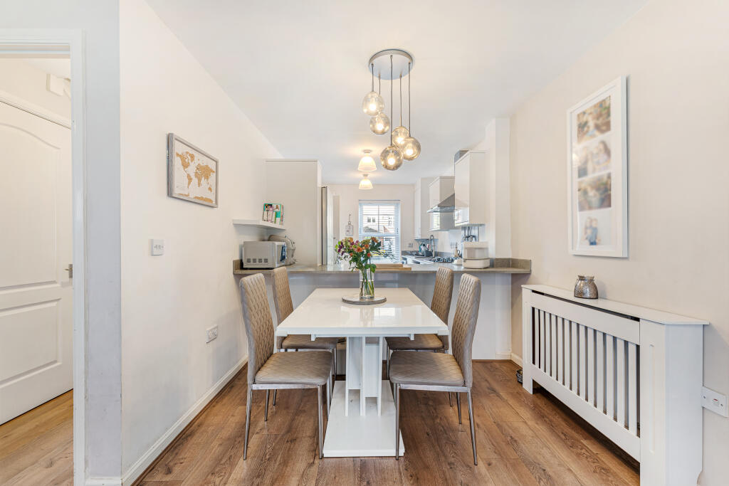 16 Coopers Place-Dining Extra.jpg