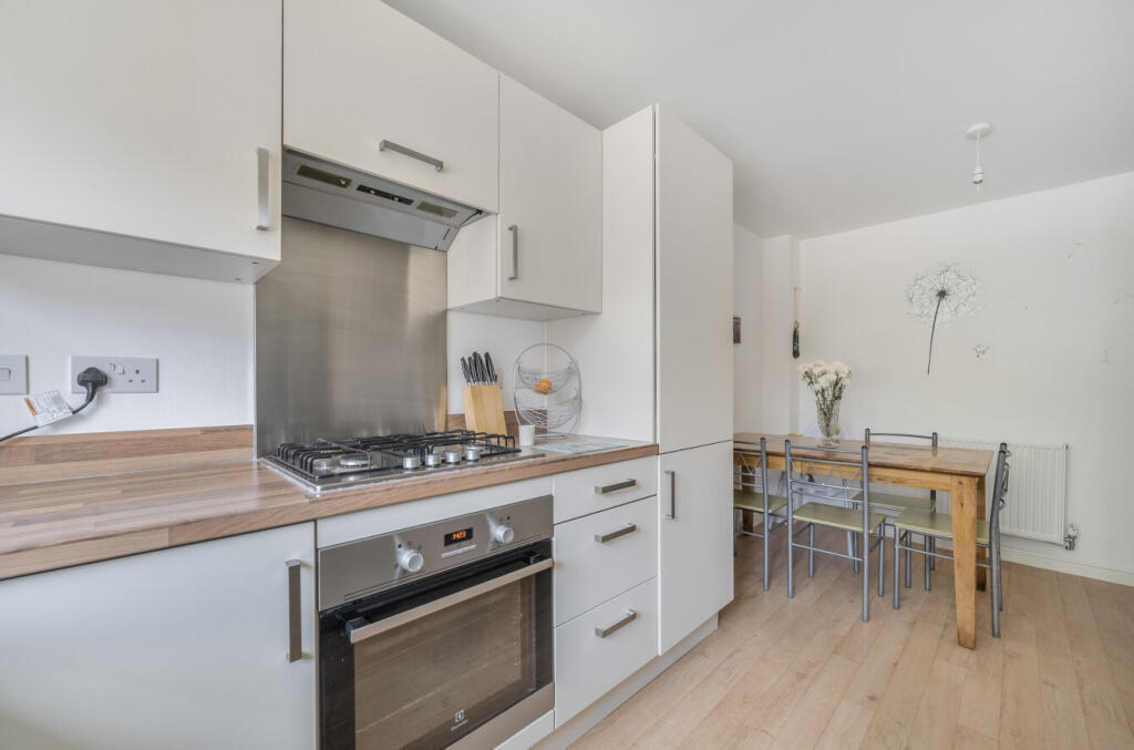 1326725-28-687a6a...