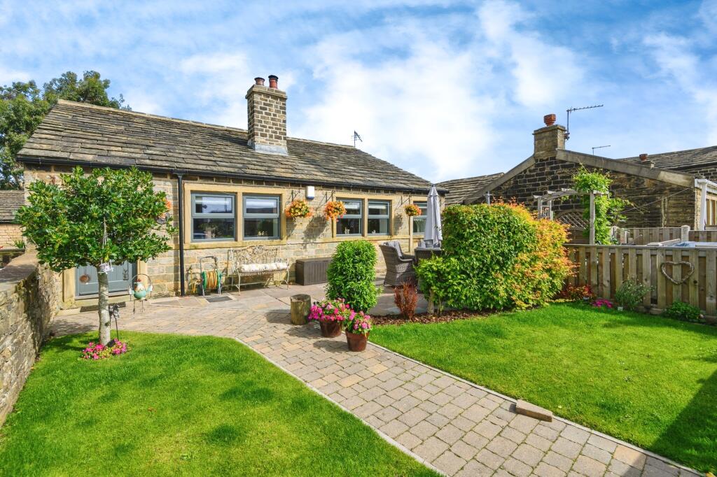 House &amp; Front Garden