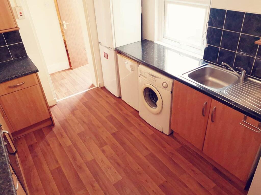 Kitchen 2