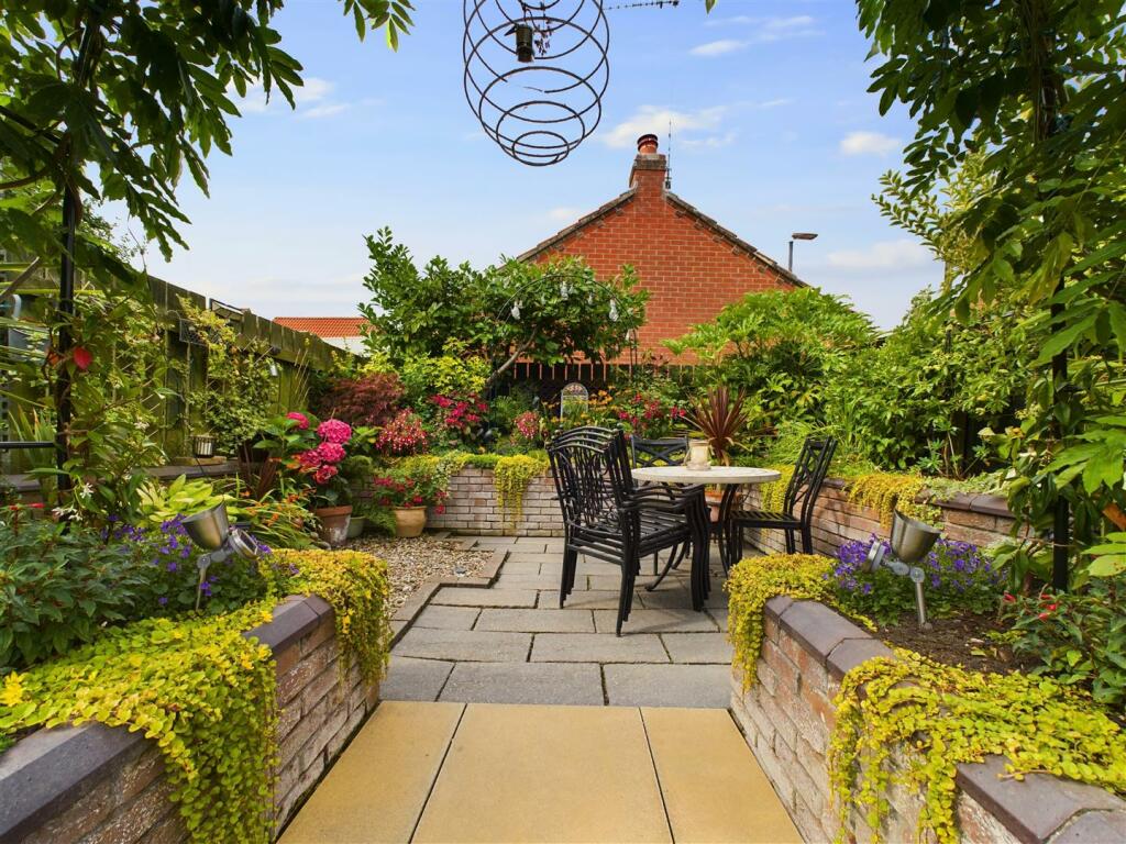 GARDEN