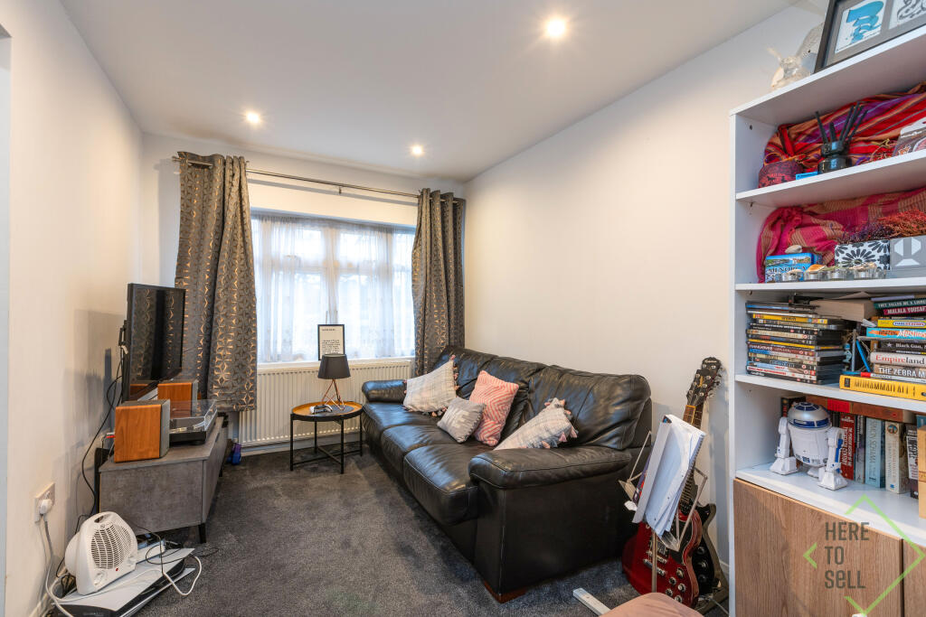 Waterfall Road, London, N11-4 (9)