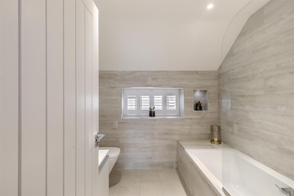 8639408-interior39.jpg